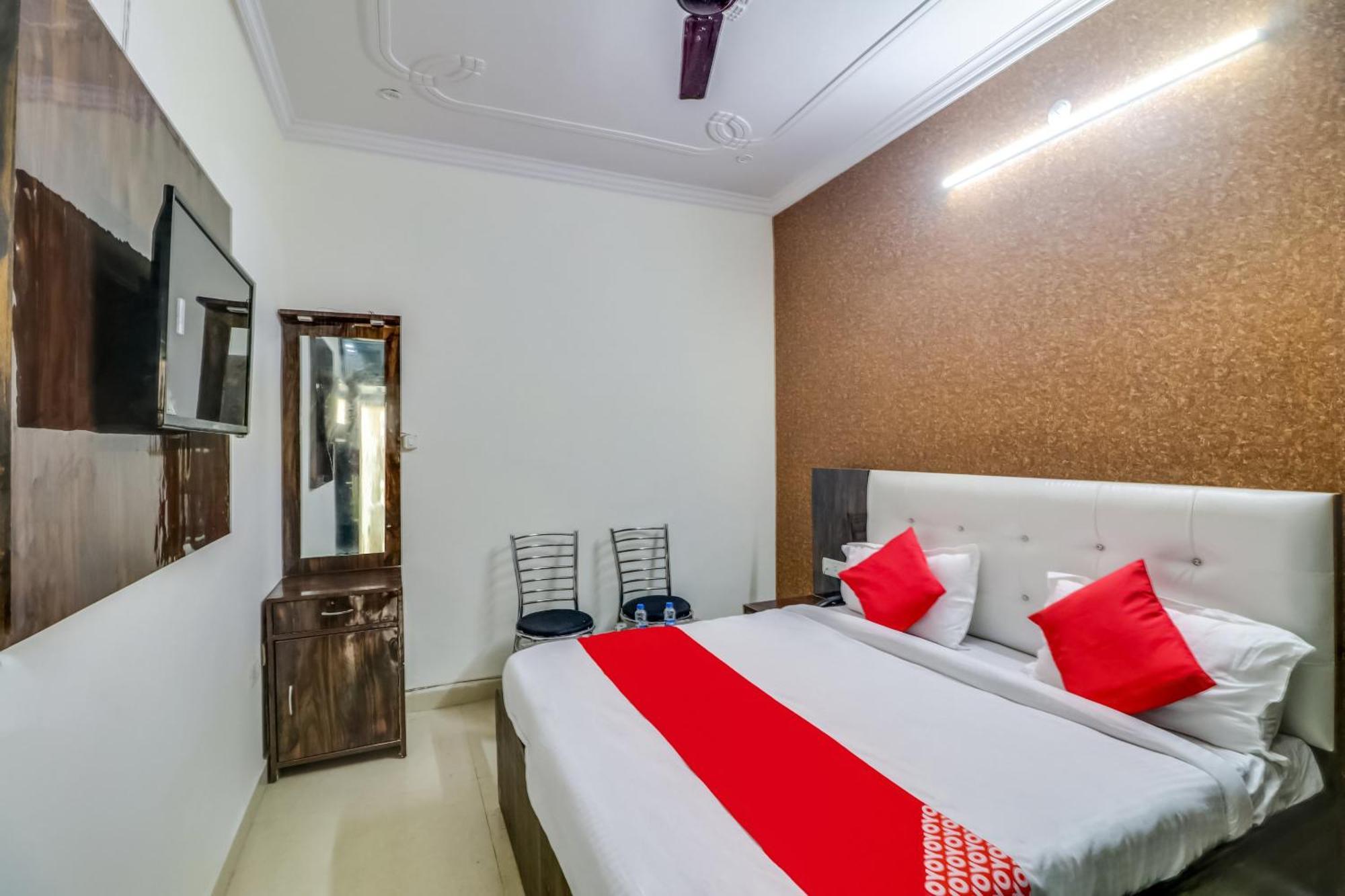 Hotel O Rodstar Chinhat Buitenkant foto